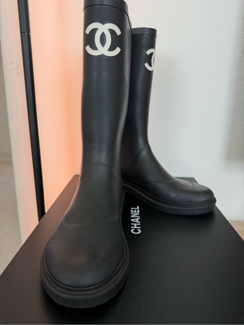 CHANEL Black Knee-High Rubber Boots with White CC Emblem - Picture 4 of 9